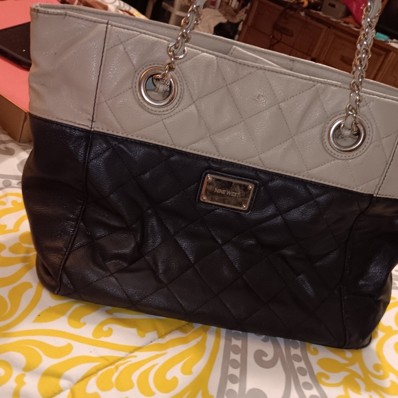 SOLD Nine west Purse - Picture 1 of 8